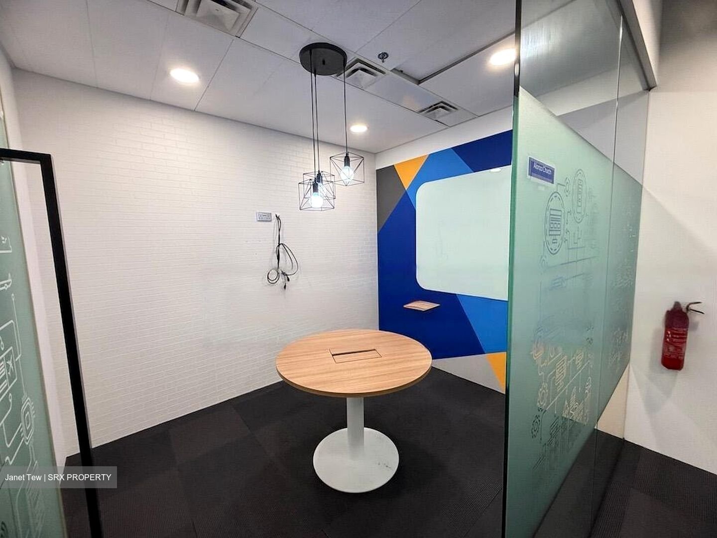 Robinson 77 (D1), Office #457511631